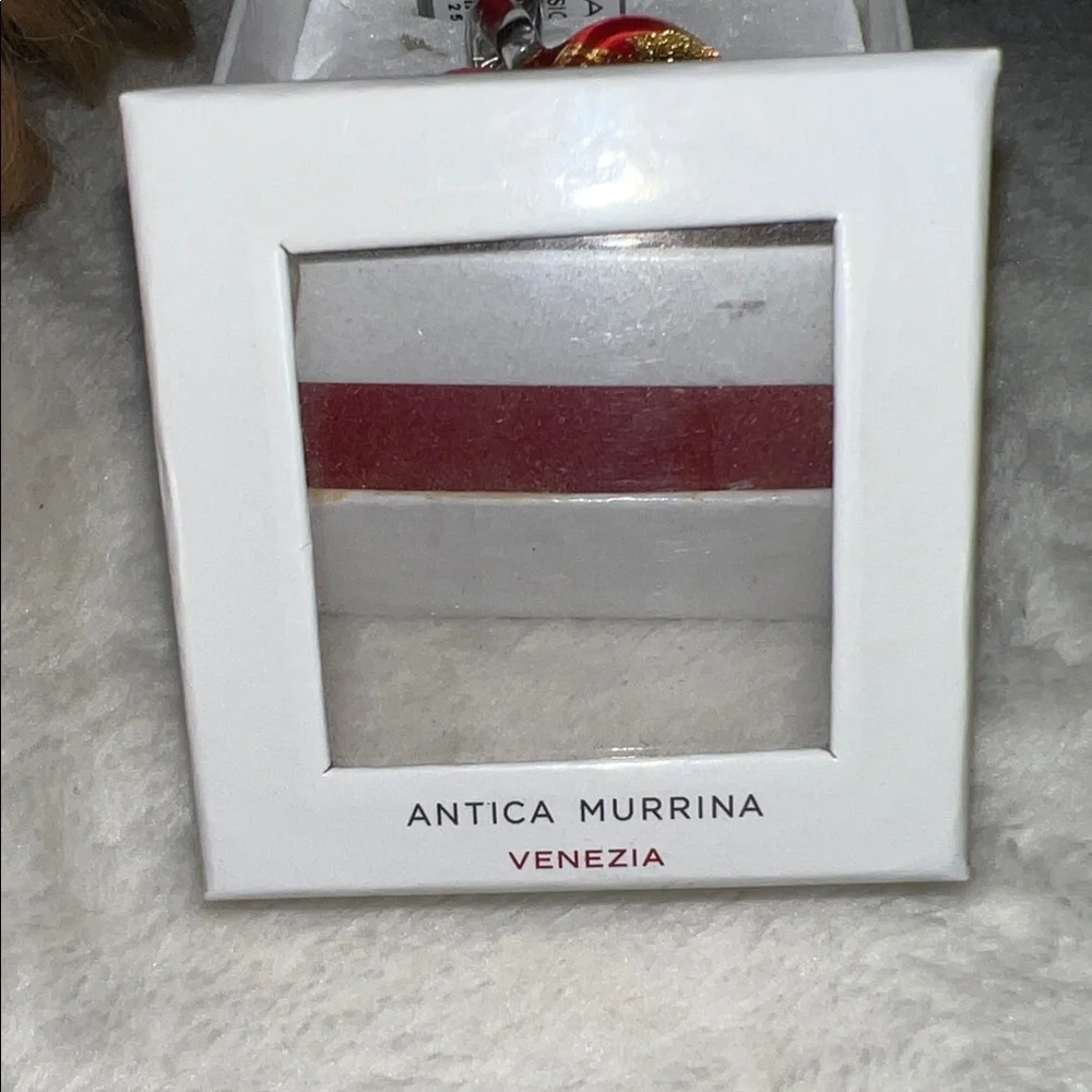 Elegant Red and Gold Heart Pendant - Picture 3 of 5